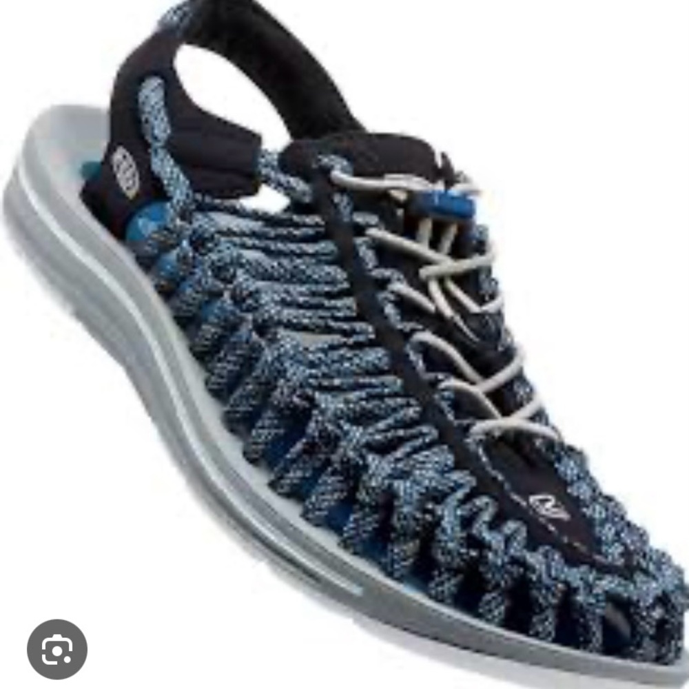 Keen women Stylish Blue and Black Woven Sandals size 7.5